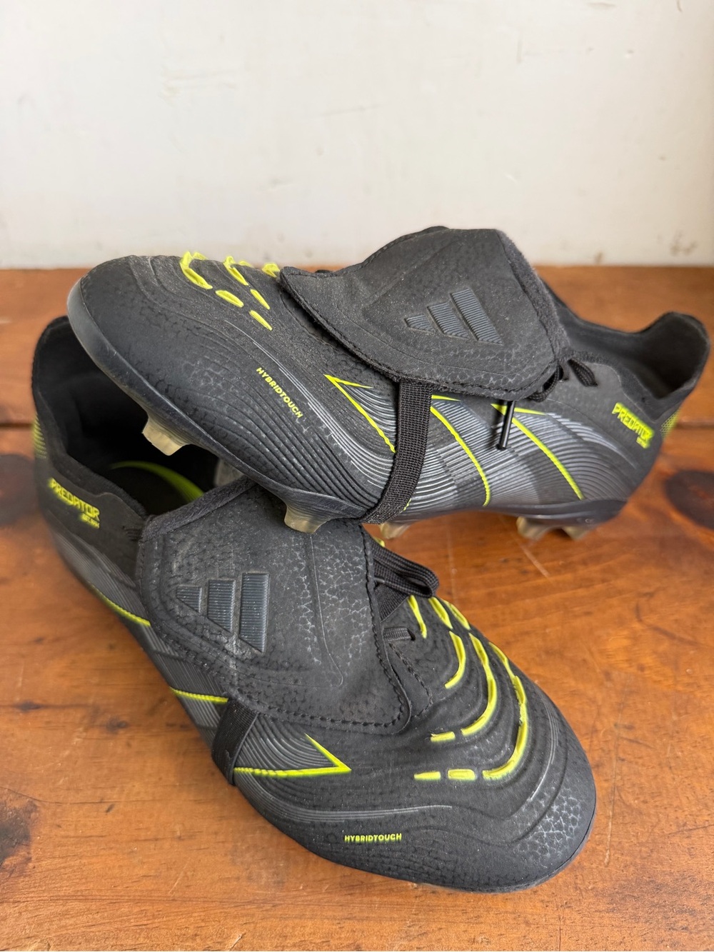 GENTLY Used adidas youth Kids' predator Elite Black & Neon Yellow Soccer Cleats